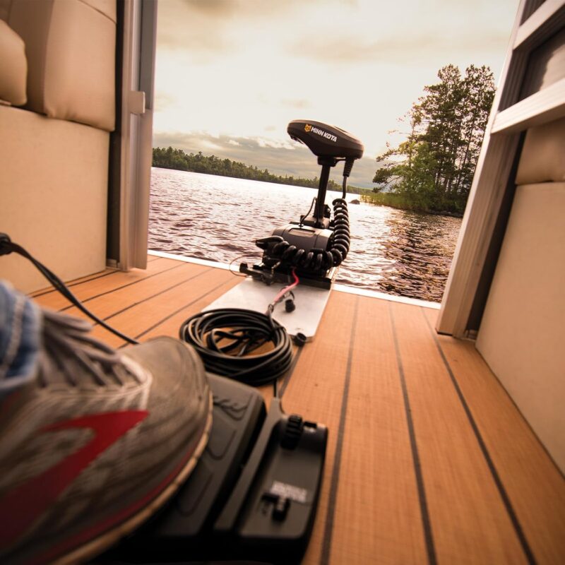 Minn Kota 1358451 PowerDrive Bow-Mount Trolling Motor with Micro Remote, 55 Lb. Thrust, 54 in. Shaft, Freshwater - Image 8