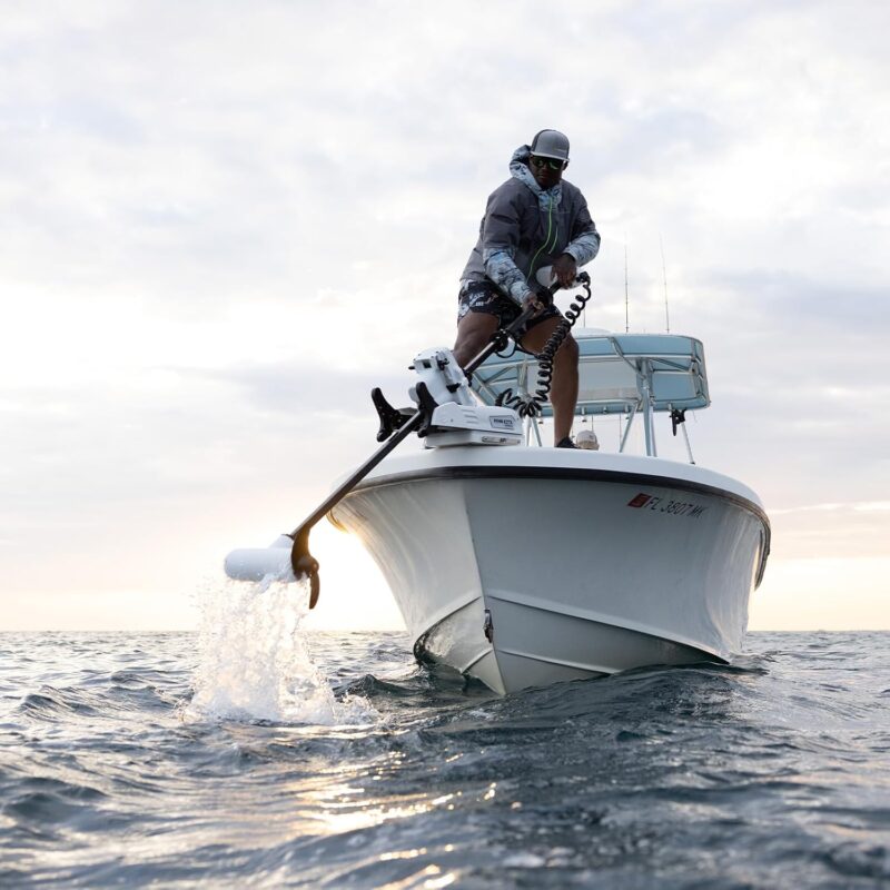 Minn Kota 1363770 Riptide Terrova Bow-Mount Trolling Motor with Spot-Lock, Wireless Remote, 55 Lb. Thrust, 54 in. Shaft, Saltwater - Image 8