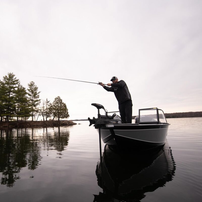 Minn Kota 1358385 Terrova Bow-Mount Electric Trolling Motor with Spot-Lock, MEGA Down Imaging, Wireless Remote, 80 Lb. Thrust, 45 in. Shaft, Freshwater - Image 7